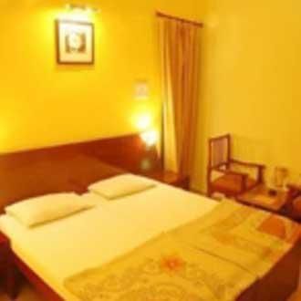 Hotel Surya Gwalior Esterno foto
